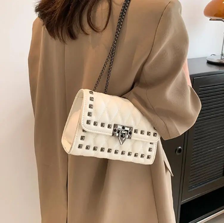 Bolso Rock Chic Studs