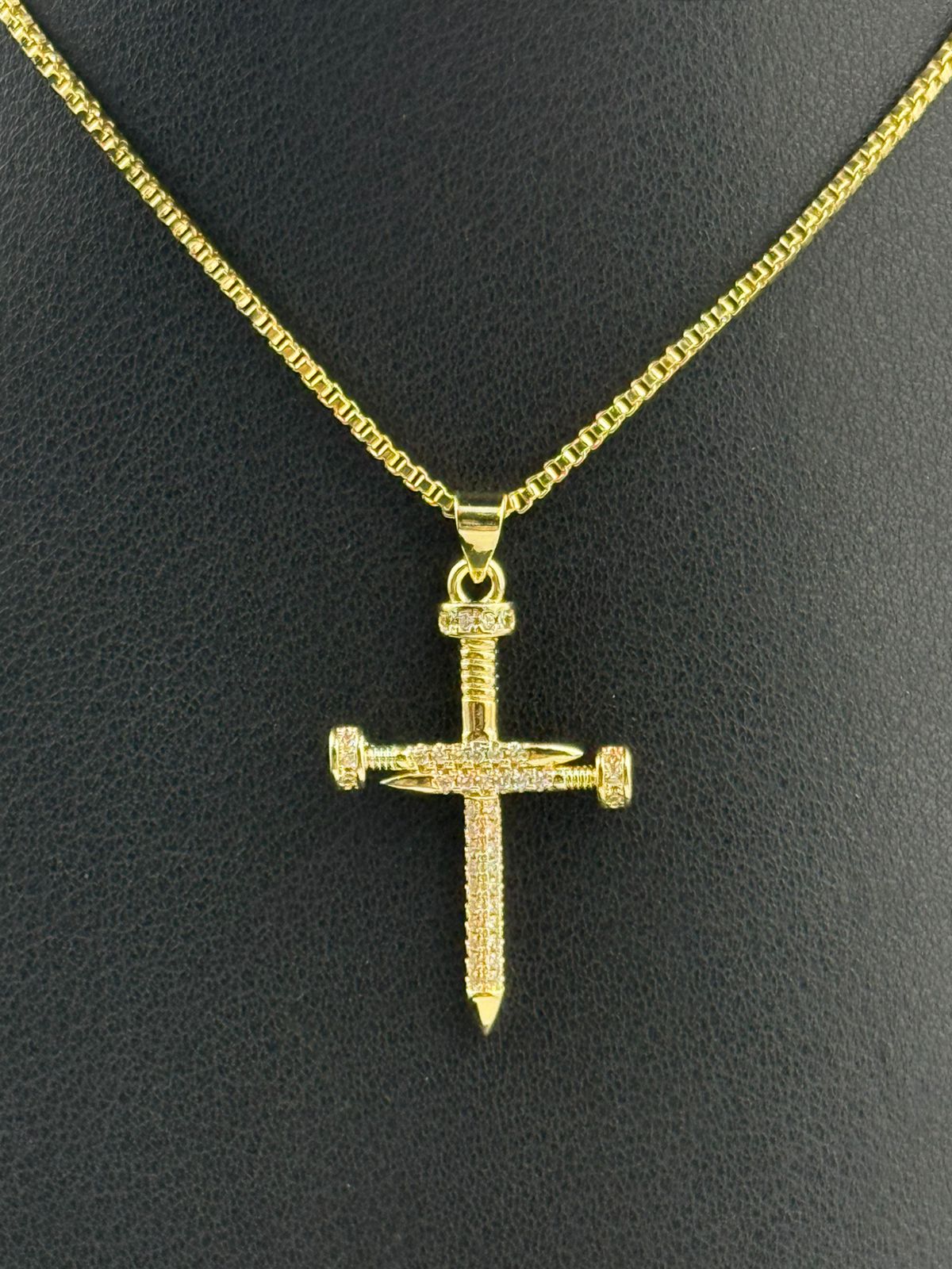Cadena Veneciana con Dije Cruz Clavo