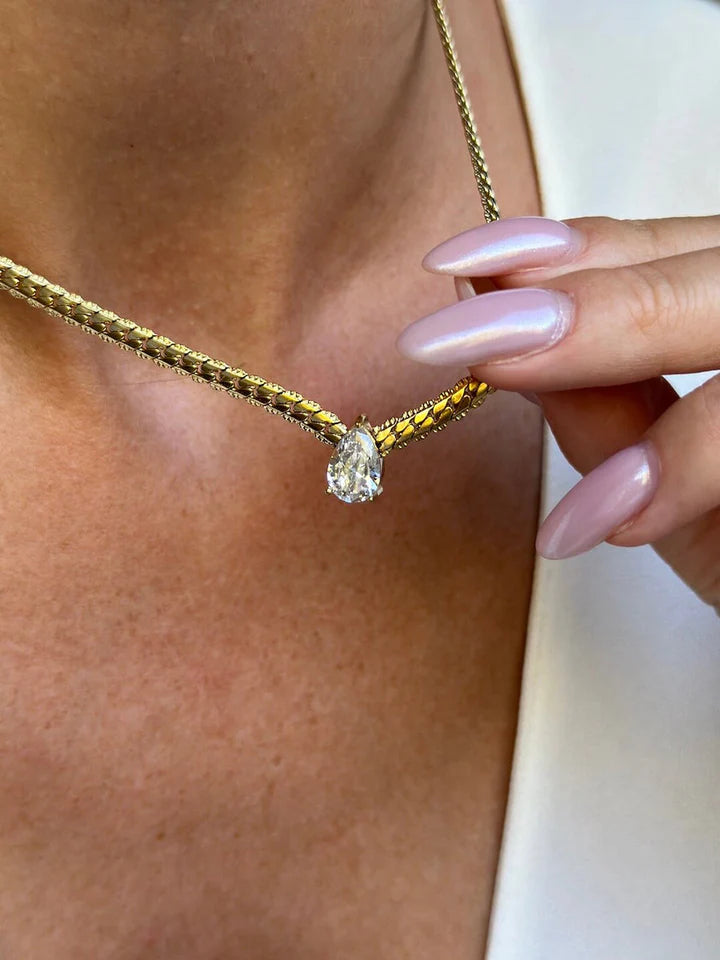 Collar De Cristal En Forma De Gota