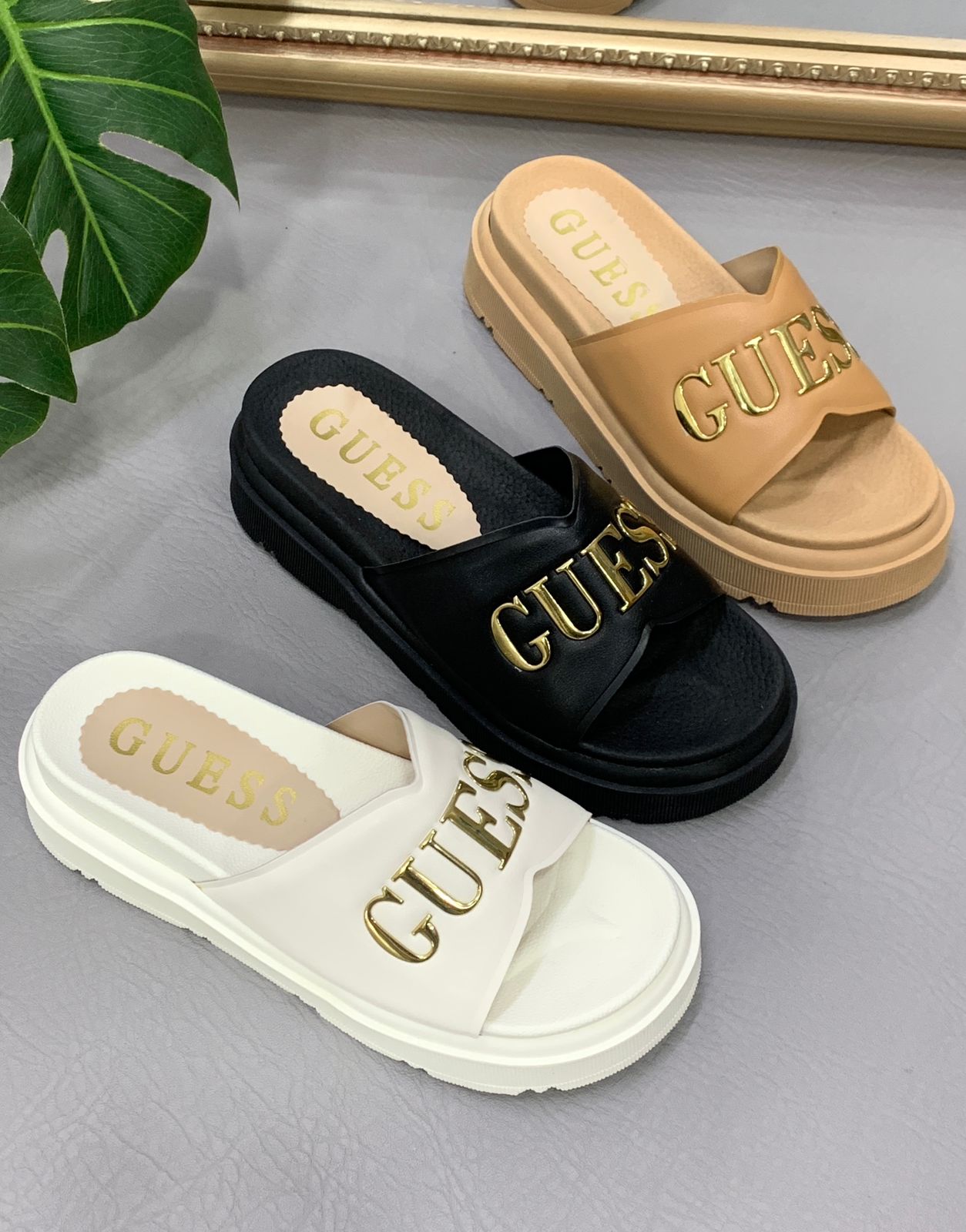 Sandalia Canoa Guess