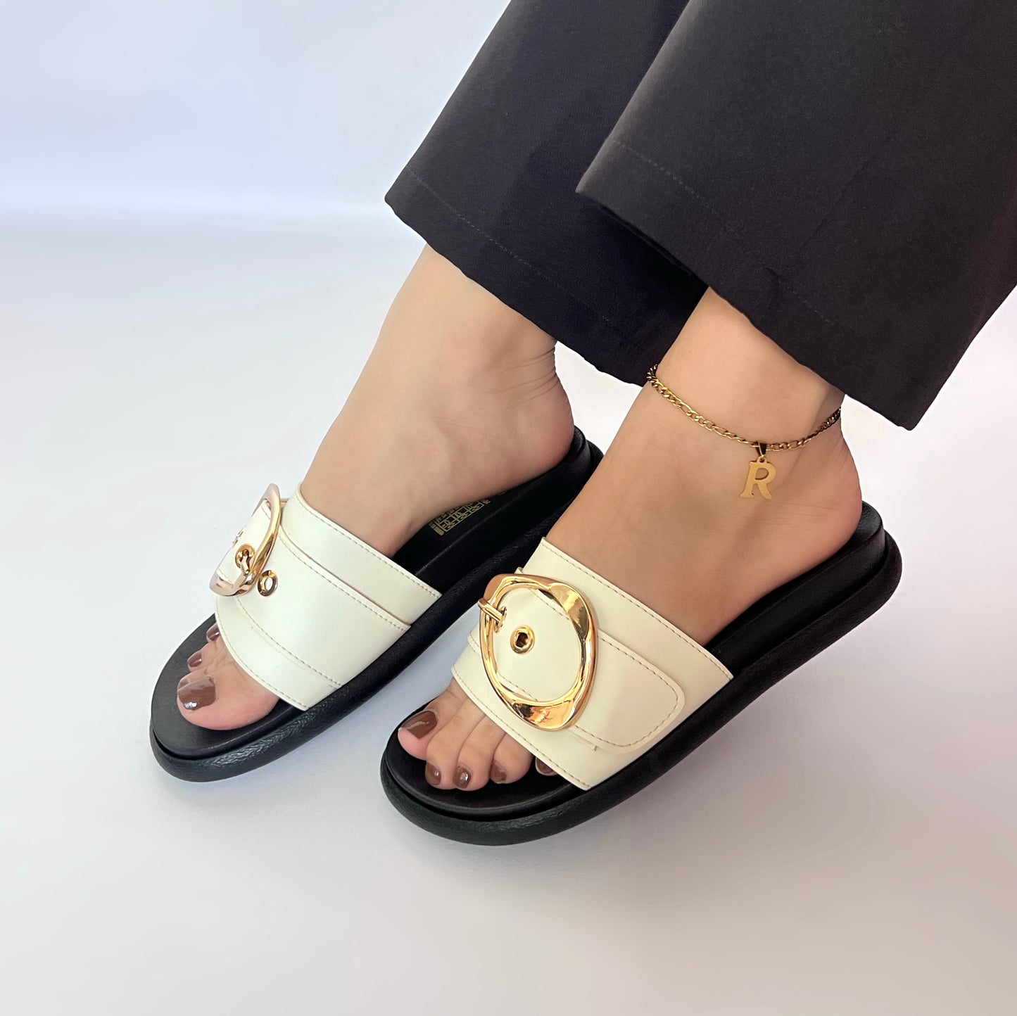 Sandalia Elegante GoldBuckle