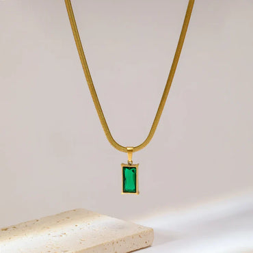 Collar De Oro Con Cristal Jade
