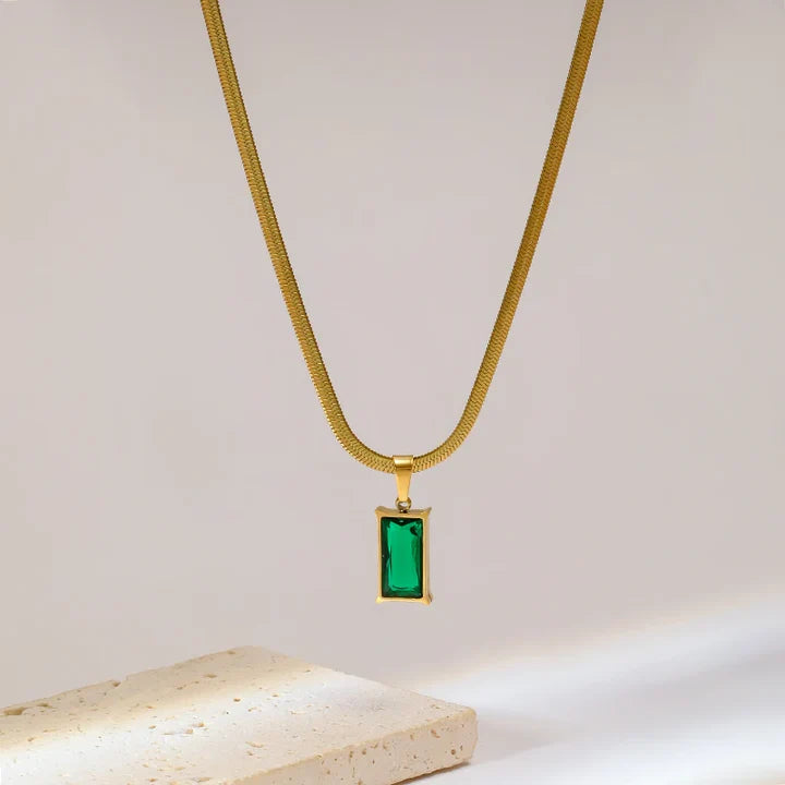 Collar De Oro Con Cristal Jade