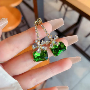 Aretes De Cristal Con Forma De Regalo