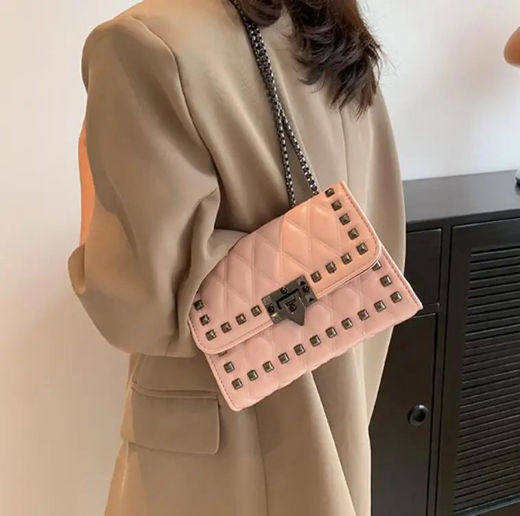Bolso Rock Chic Studs