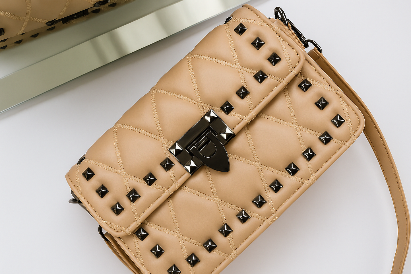 Bolso Rock Chic Studs